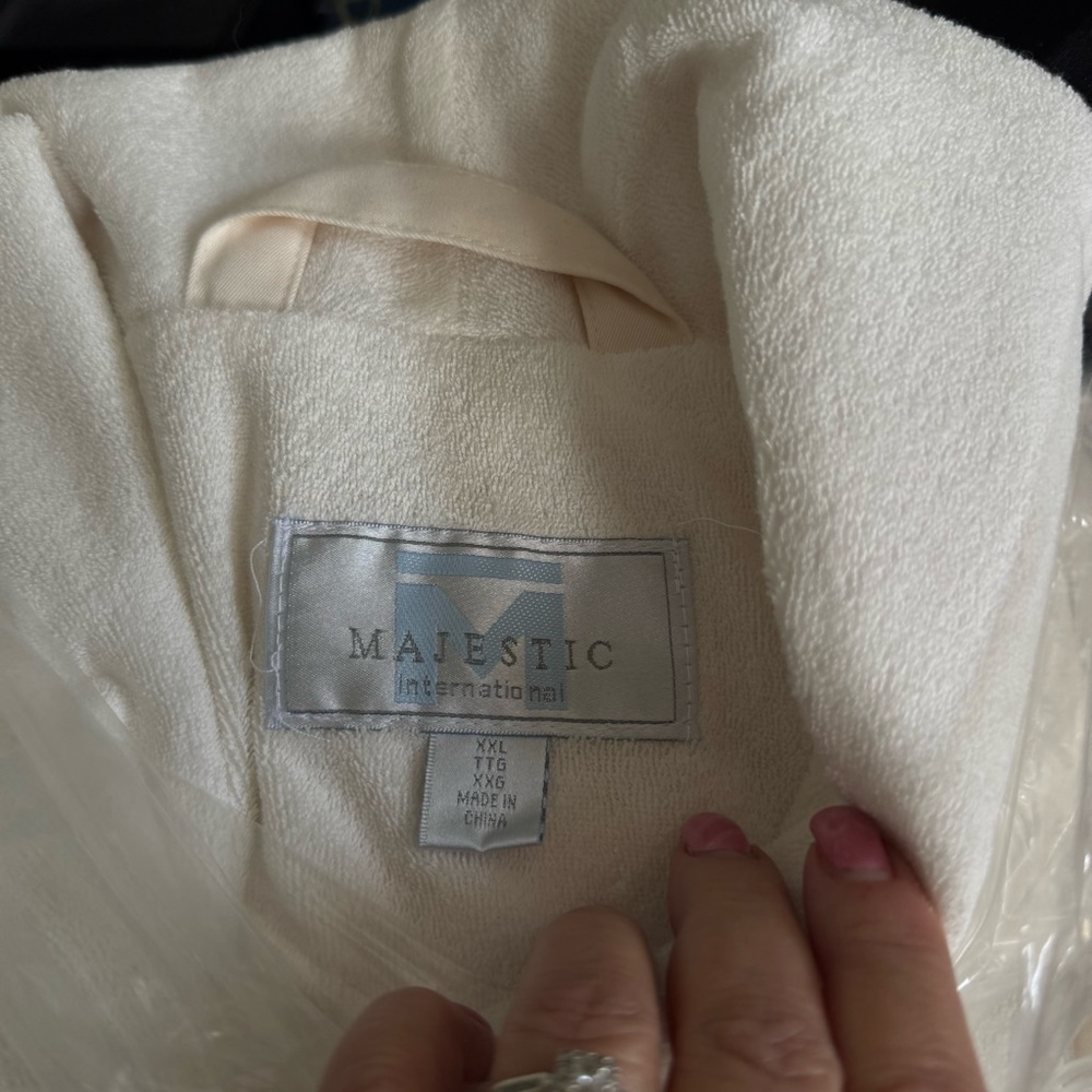 Maje Princess Cruise Lotus Spa Robe Cream Textured Luxury Resort Bathrobe Unisex - Picture 4 of 12